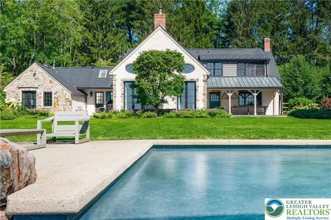 7043 Phillips Mill Rd, New Hope, PA 18938