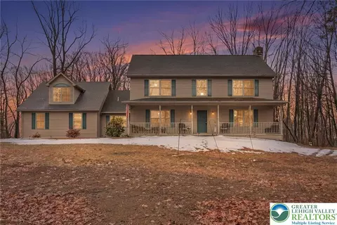 150 Turkey Rd, Kempton, PA 19529