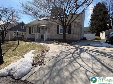 22 N Scenic St, Allentown, PA 18104