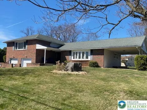 3137 Whitehall Ave, Bethlehem, PA 18020