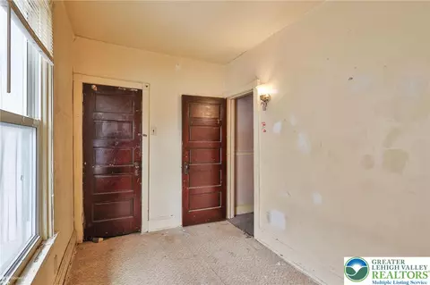 Bedroom - 622 E Locust St, Bethlehem, PA 18018 photo 13 of 13