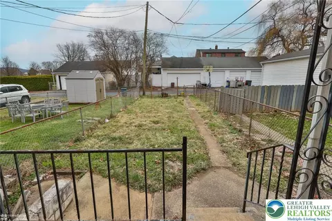 Exterior - 622 E Locust St, Bethlehem, PA 18018 photo 5 of 11