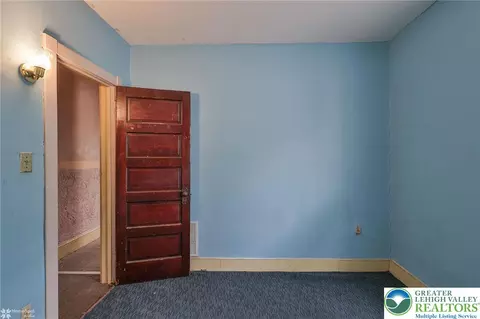 Bedroom - 622 E Locust St, Bethlehem, PA 18018 photo 5 of 13