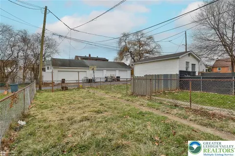 Exterior - 622 E Locust St, Bethlehem, PA 18018 photo 11 of 11