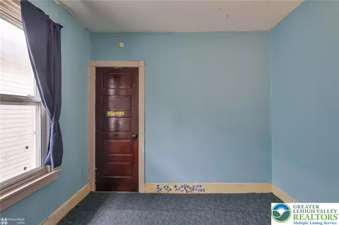 Bedroom - 622 E Locust St, Bethlehem, PA 18018 photo 9 of 13