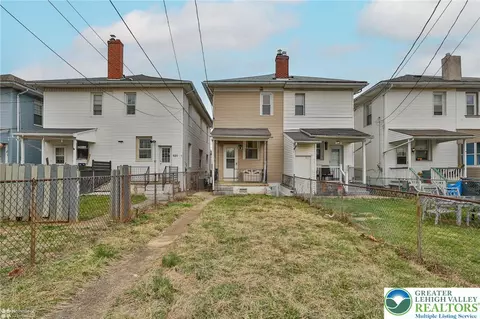 Exterior - 622 E Locust St, Bethlehem, PA 18018 photo 9 of 11