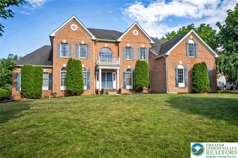 4178 Rexford Dr, Bethlehem, PA 18020