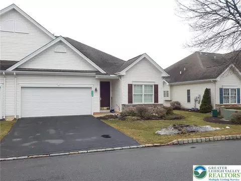 4120 Pine Hurst Dr, Northampton, PA 18067