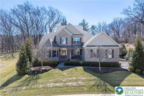 6507 Fox Glove Ln, Center Valley, PA 18034