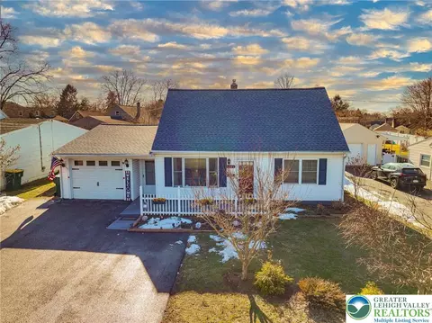 1243 Mine Lane Rd, Palmer Township, PA 18045
