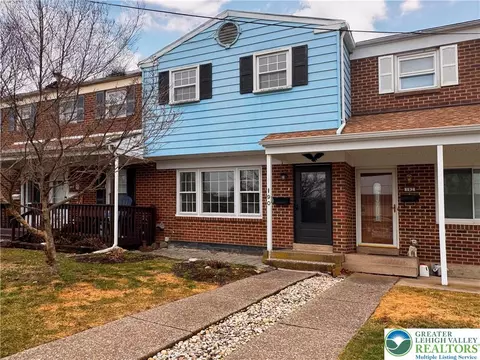 190 Front St, Hellertown, PA 18055