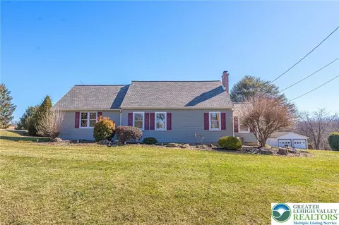 6245 Vera Cruz Rd, Center Valley, PA 18034