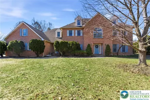 4435 Christine Ct, Bethlehem, PA 18017