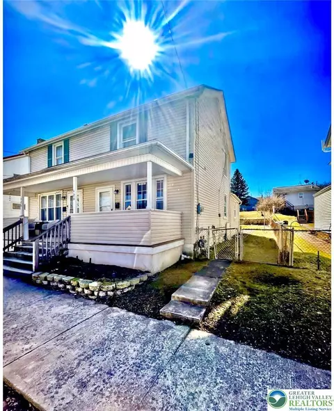 424 E Cranberry Ave, Hazle Township, PA 18201