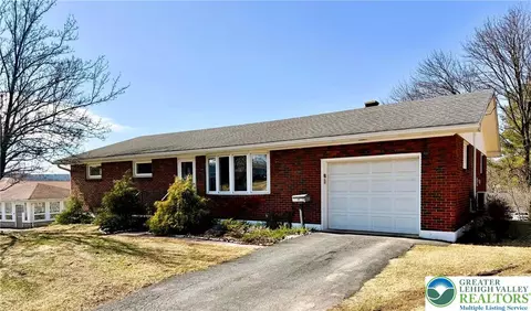 106 N 12th St, Lehighton, PA 18235