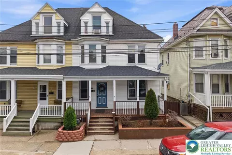 32 N 8th St, Easton, PA 18042