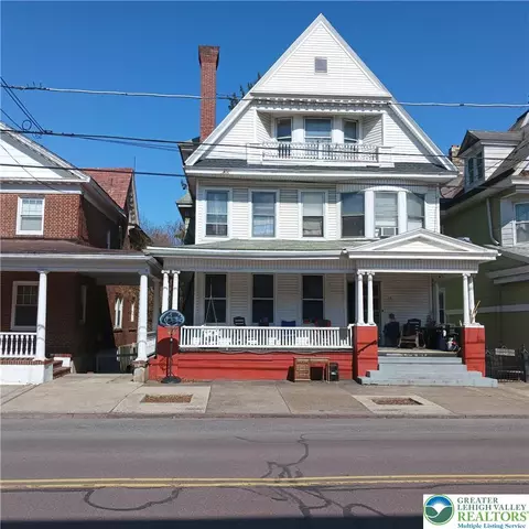 15 East Ave, Mount Carmel, PA 17851