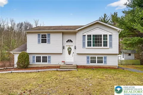 275 Sundance Rd, Effort, PA 18330