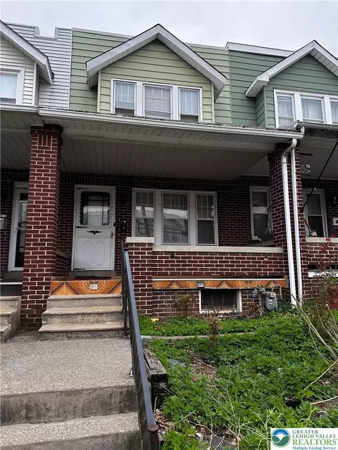 624 Lafayette St N, Allentown, PA 18104