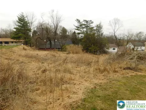 Cottage Street, Forks Twp, PA 18040