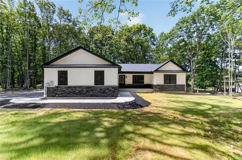Winter Court, Tobyhanna Twp, PA 18334