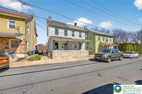 649 20th St E, Northampton, PA 18067