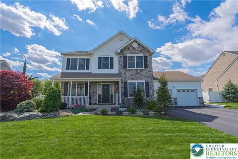 287 Palmetto Dr, Easton, PA 18045