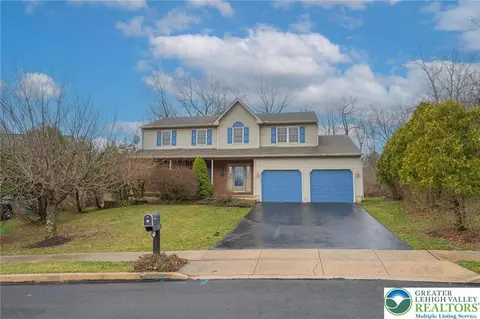 40 Elk Ct, Reading, PA 19606