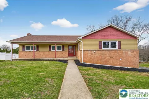 1320 Little Lehigh Dr S, Emmaus, PA 18049
