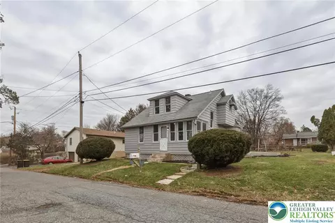 2520 Riegel St, Bethlehem, PA 18020