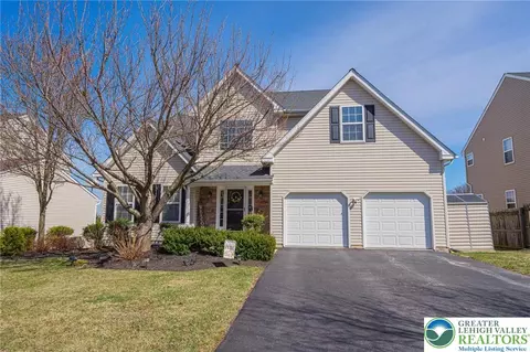 3889 Fire Brick Rd, Macungie, PA 18062