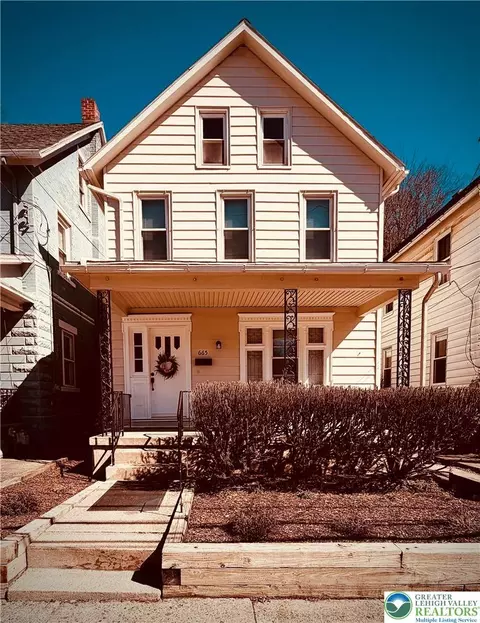 665 S Main St, Bangor, PA 18013
