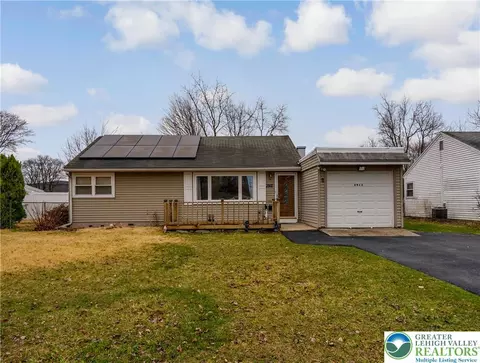 2912 Diamond Ave, Allentown, PA 18103