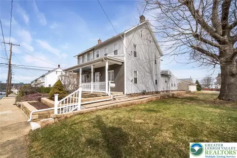 25 N 4th St, Coplay, PA 18037