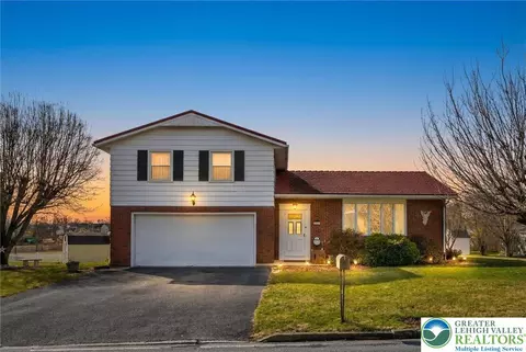 4872 Main St, Egypt, PA 18052
