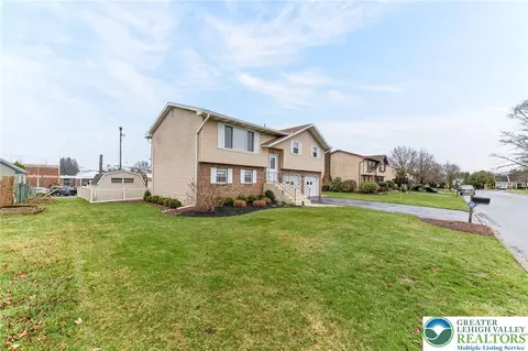 1873 Molinaro Dr, Allentown, PA 18104