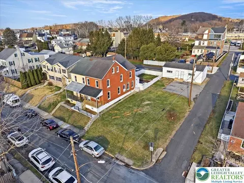 937 S Meadow St, Allentown, PA 18103