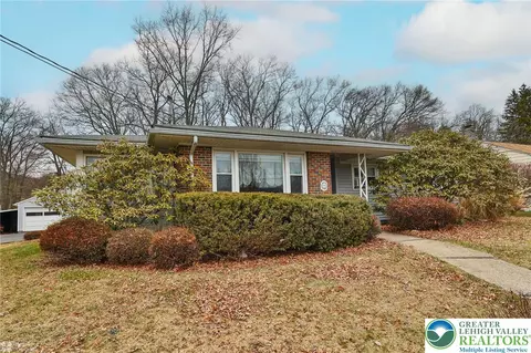 508 Liberty St, Wind Gap, PA 18091