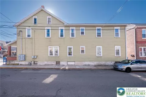 1690 Newport Ave, Northampton, PA 18067