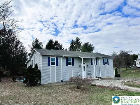 4836 Hilton Rd, Schnecksville, PA 18078