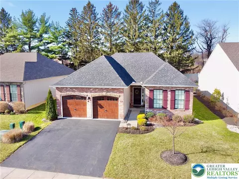 3519 Daylily Dr, Emmaus, PA 18049