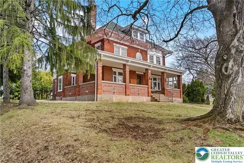 4349 Main St, Egypt, PA 18052