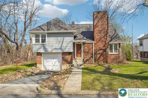Exterior - 732 Lyons St, Bethlehem, PA 18018 photo 4 of 6