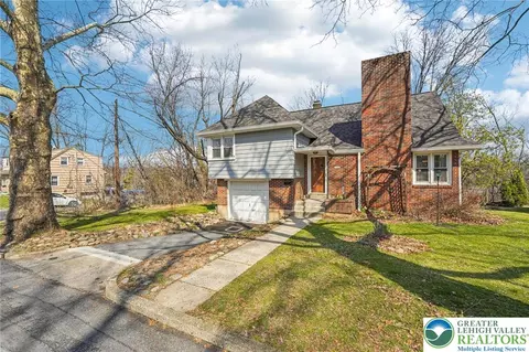 Exterior - 732 Lyons St, Bethlehem, PA 18018 photo 2 of 6