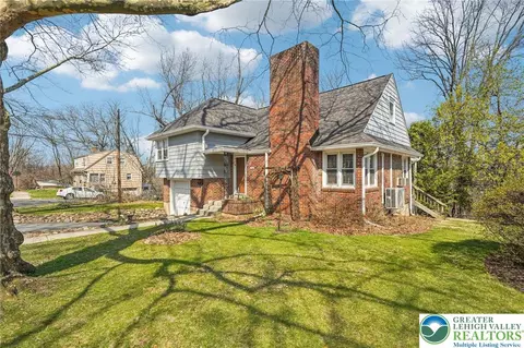 Exterior - 732 Lyons St, Bethlehem, PA 18018 photo 3 of 6