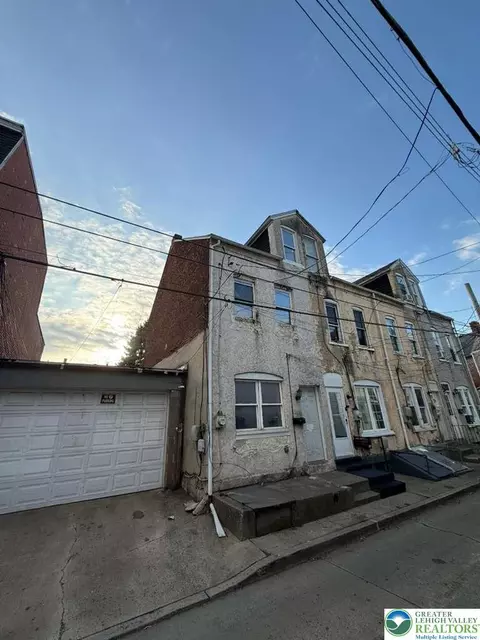 536 N Fountain St, Allentown, PA 18102