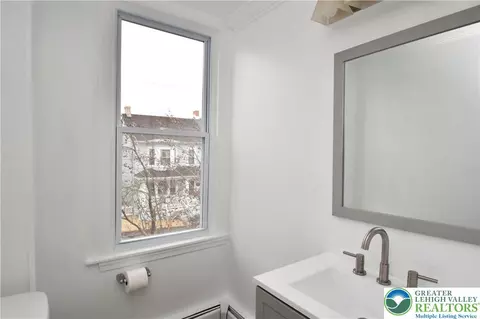 53 E Goepp St, Bethlehem, PA 18018 photo 20