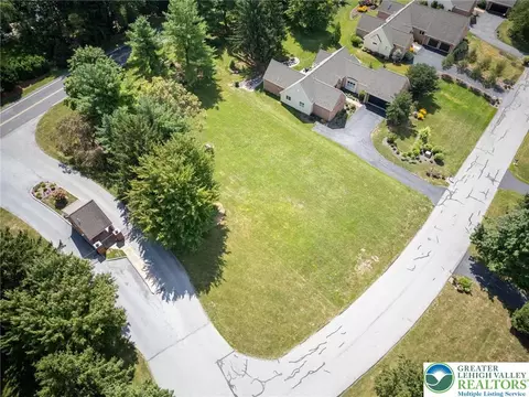 2520 Gracie Lone, Macungie Twp, PA 18062