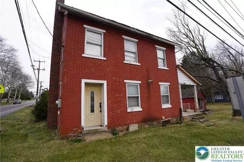 3863 Mauch Chunk Rd, Allentown, PA 18104