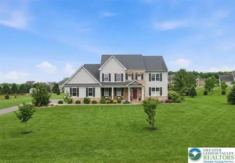 206 Broadview Ct, Nazareth, PA 18064